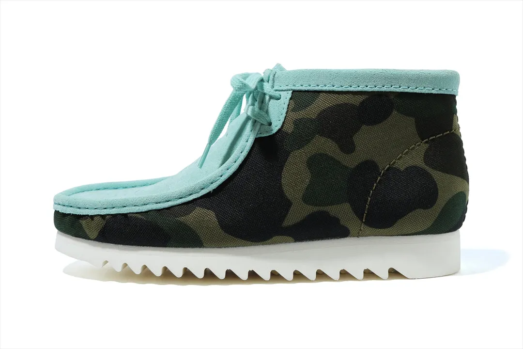 【 BAPE X CLARKS 】WALLABEE BOOTS