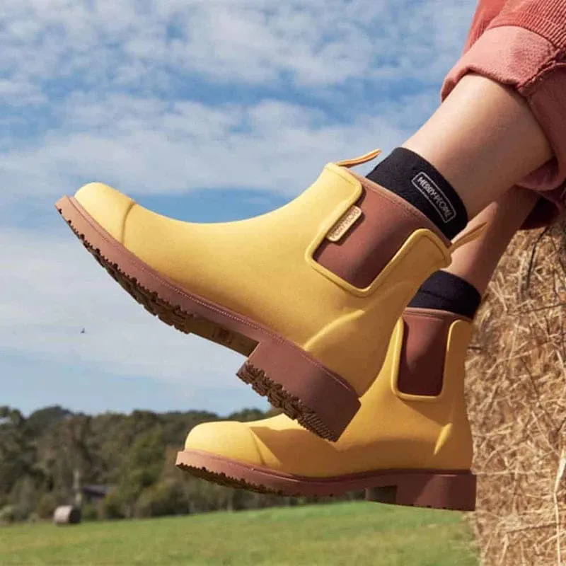 Bobbi Boot Enhanced Traction | Sunflower Yellow