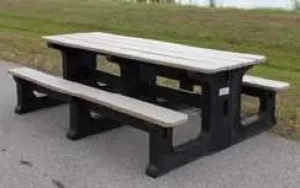 Delux Recycled Picnic Table