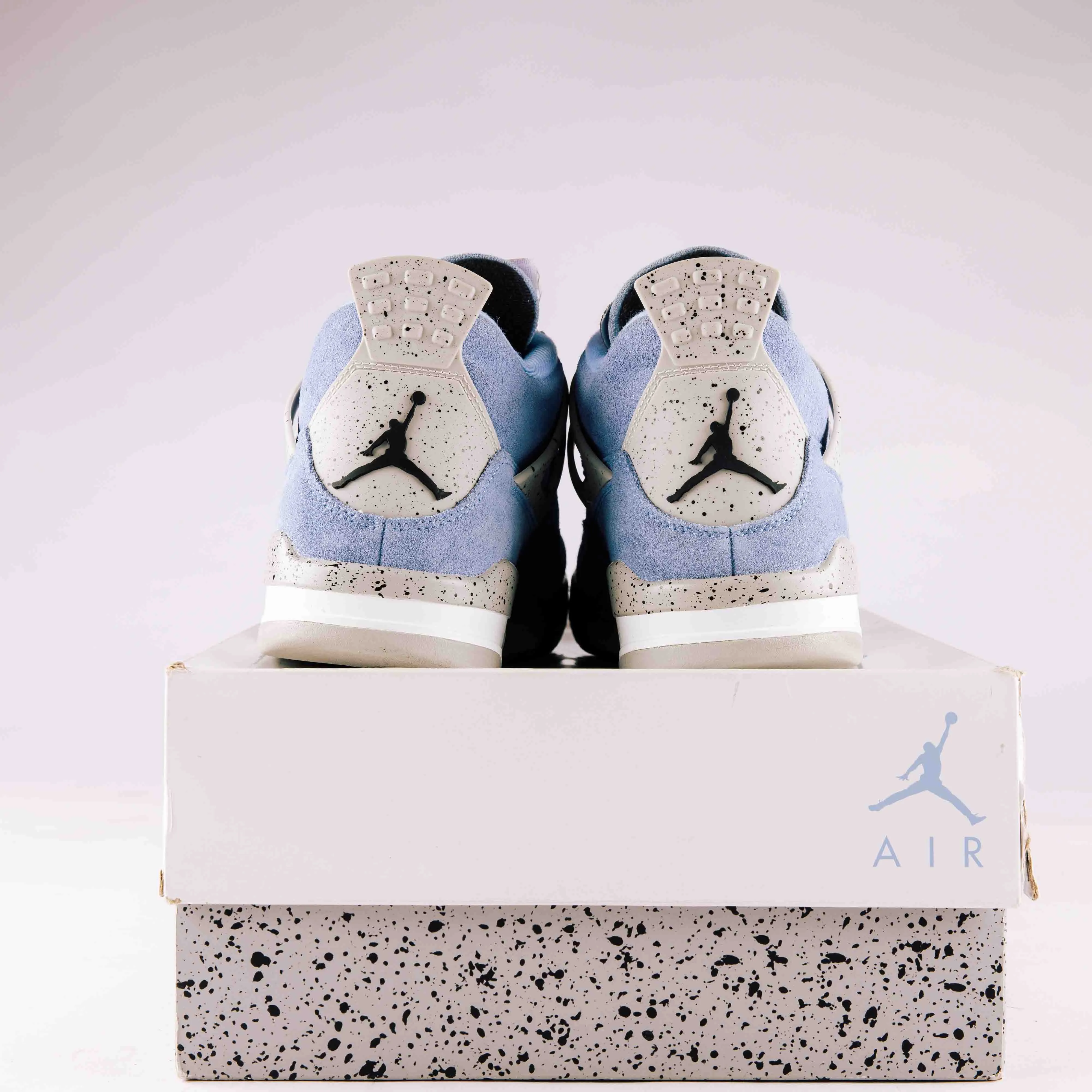 Jordan 4 Retro University Blue - Used - 0581