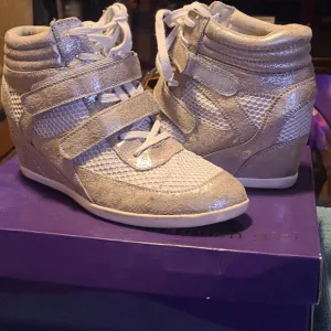 Madden Girl Wedge Sneakers, Size 8