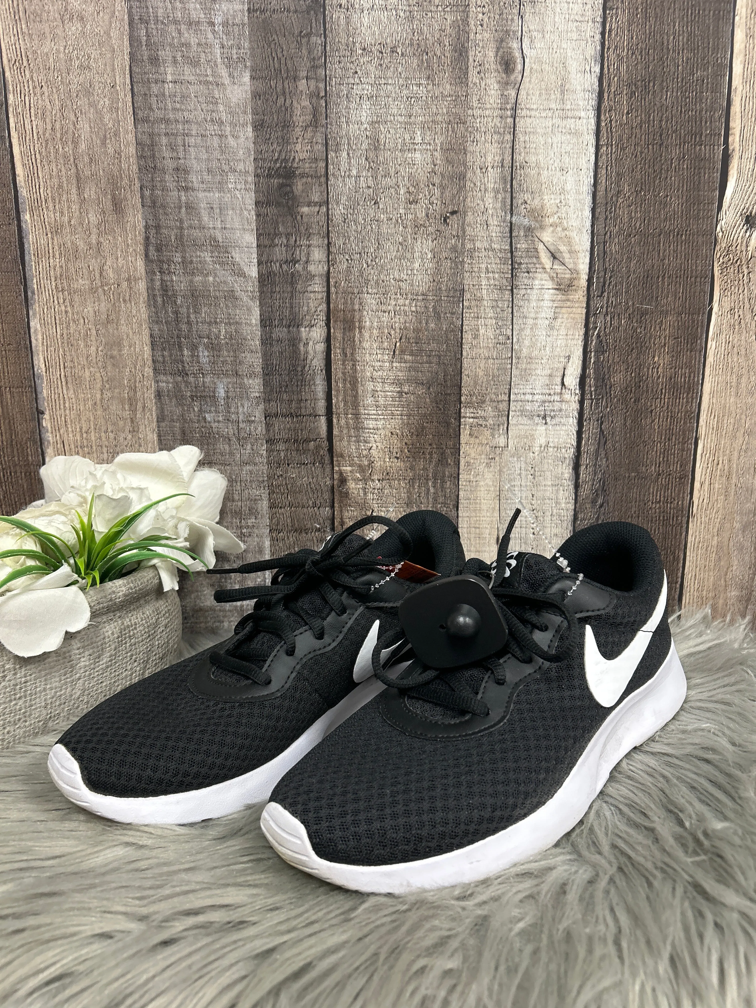 Shoes Athletic By Nike In Black, Size: 8.5