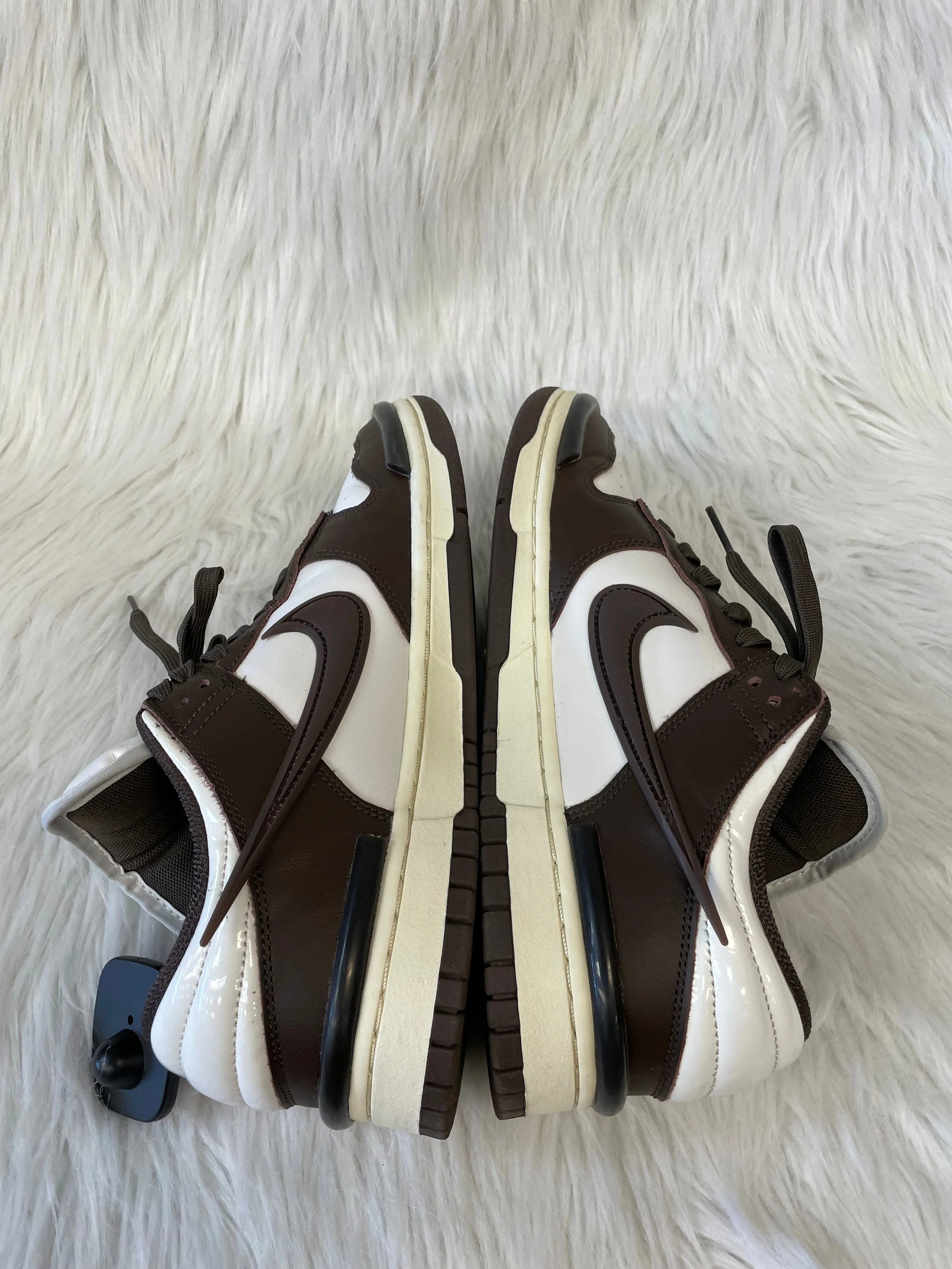 Shoes Athletic By Nike In Brown & Cream, Size: 9