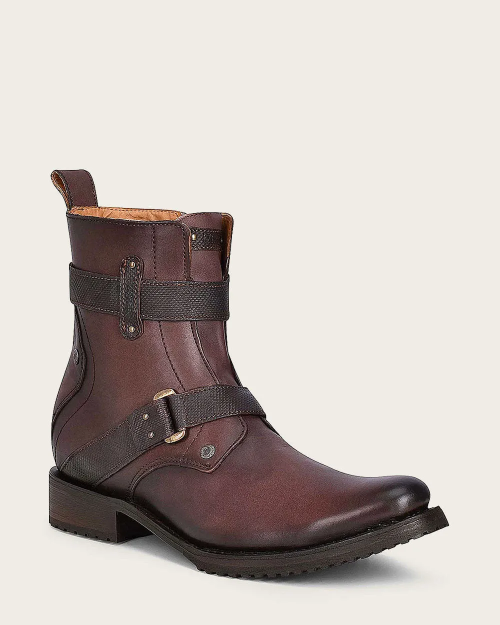 Urban short brown boot