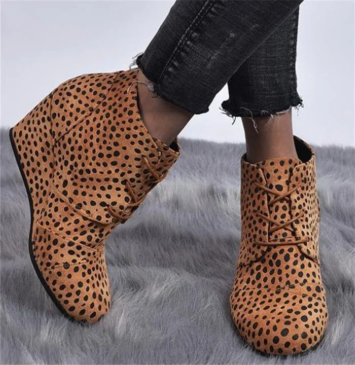 Women ankle short round toe lace up wedge boots